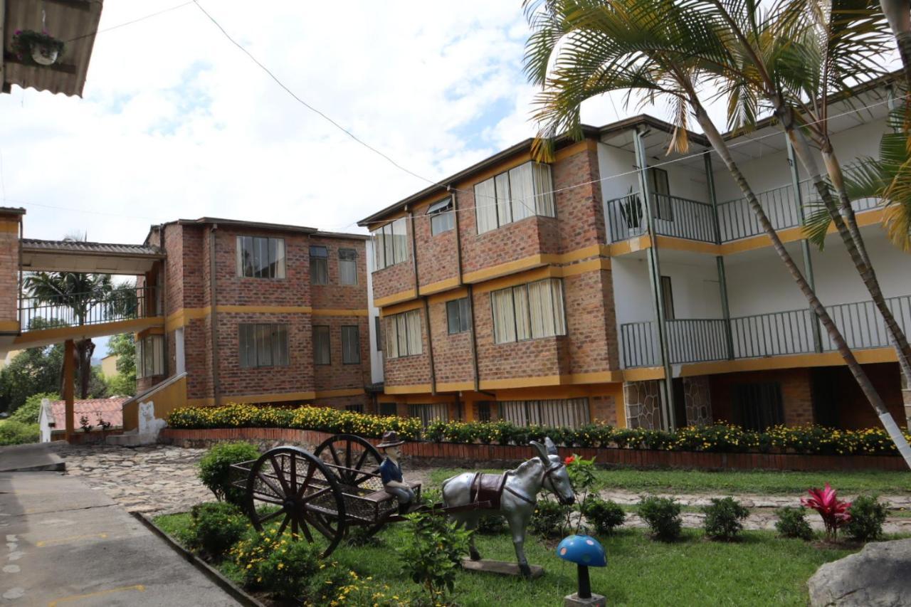 Bed And Breakfast Campestre El Estoril Fusagasuga Exterior photo